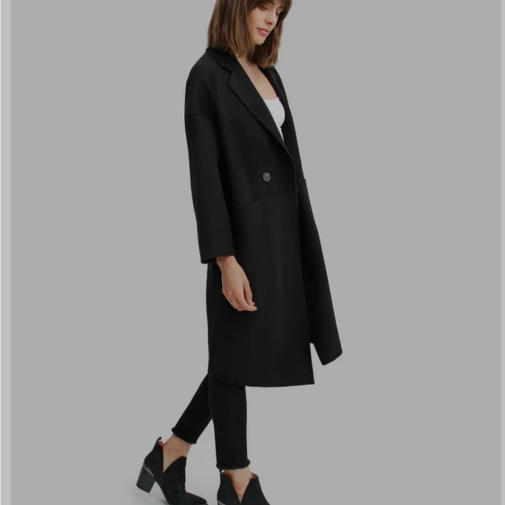 Brand new black wool Belle & Bloom publisher coat. New with tags. - Picture 2 of 5